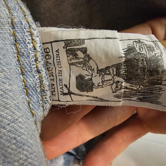 Rolling Paper men's distressed denim jean jacket light wash Piant Splat Size L - Picture 16 of 16